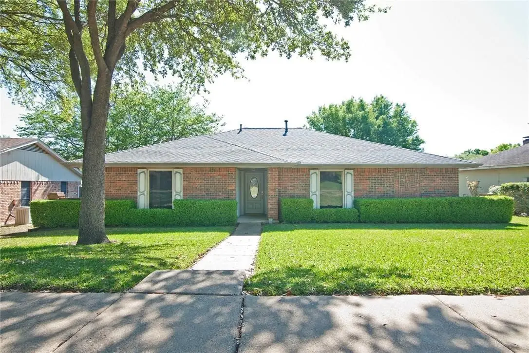 225 Los Santos Drive, Garland, TX 75043 - Image #1