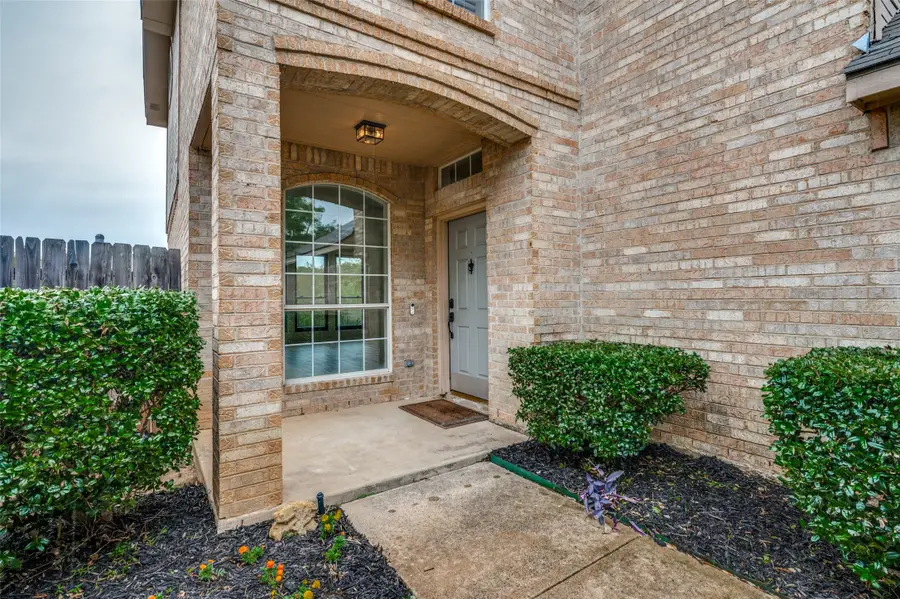 5037 Glenscape Trail, Fort Worth, TX 76137 - Image #3