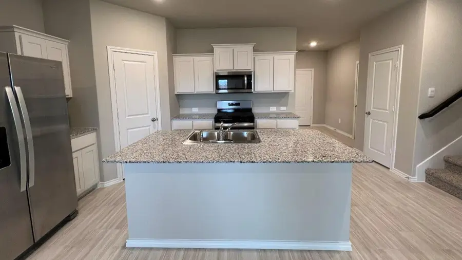 905 Ingalls Park Lane, Fort Worth, TX 76131 - Image #2