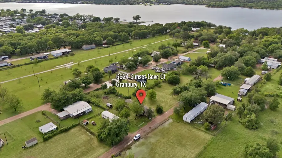 6624 Sunset Cove Court, Granbury, TX 76049 - Image #2