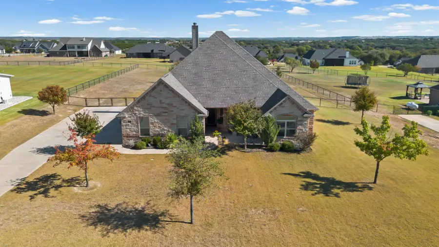 228 Martin Drive, Granbury, TX 76049 - Image #2