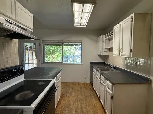 506 Scarlet Oak Drive, Allen, TX 75002 - Image #3