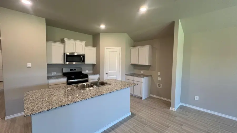 8501 Coffee Springs Drive, Fort Worth, TX 76131 - Image #2