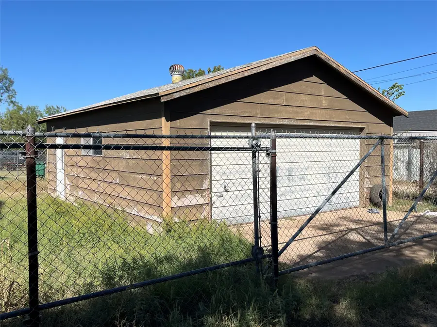 98 Belaire Avenue, San Angelo, TX 76903 - Image #3