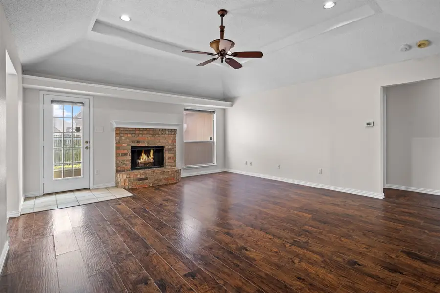 208 Loma Alta Drive, Mesquite, TX 75150 - Image #2