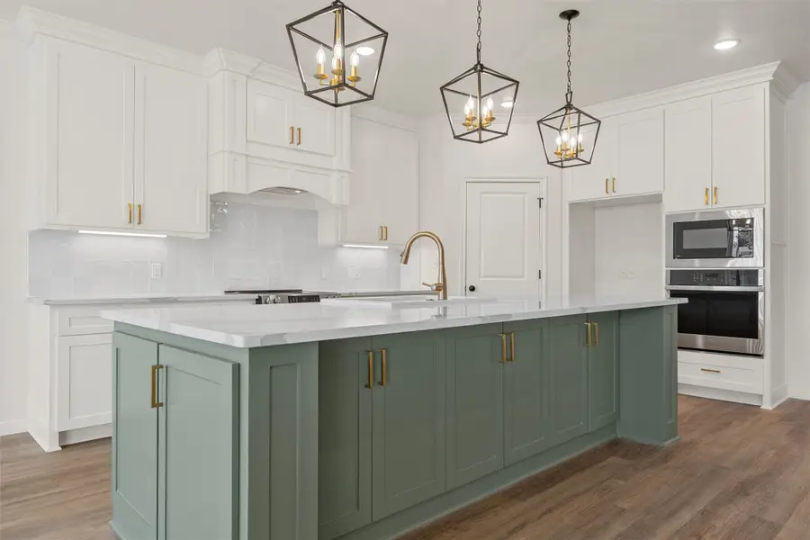 920 Gallant Fox Road, Hewitt, TX 76643 - Image #2