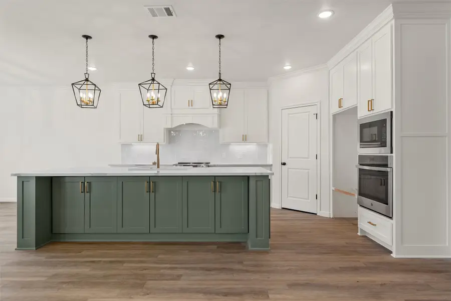 920 Gallant Fox Road, Hewitt, TX 76643 - Image #3