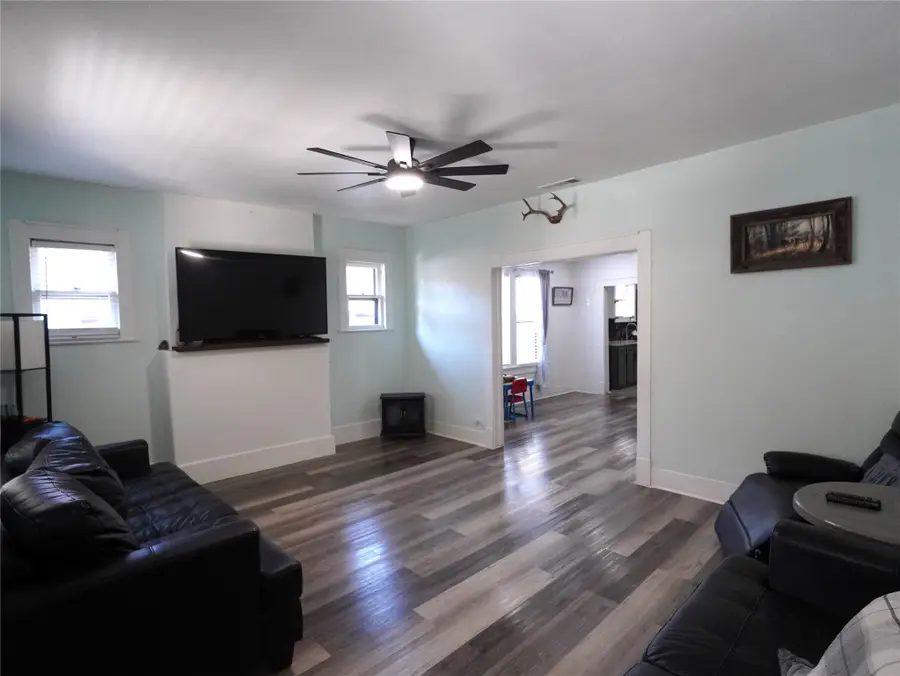 3611 Avenue H, Fort Worth, TX 76105 - Image #2