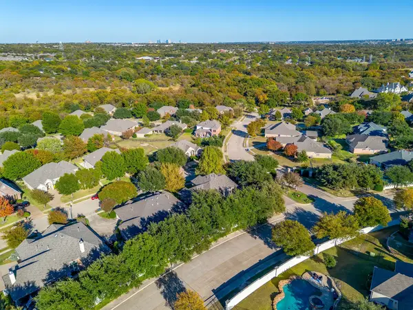 8963 Little Reata Trail, Benbrook, TX 76126