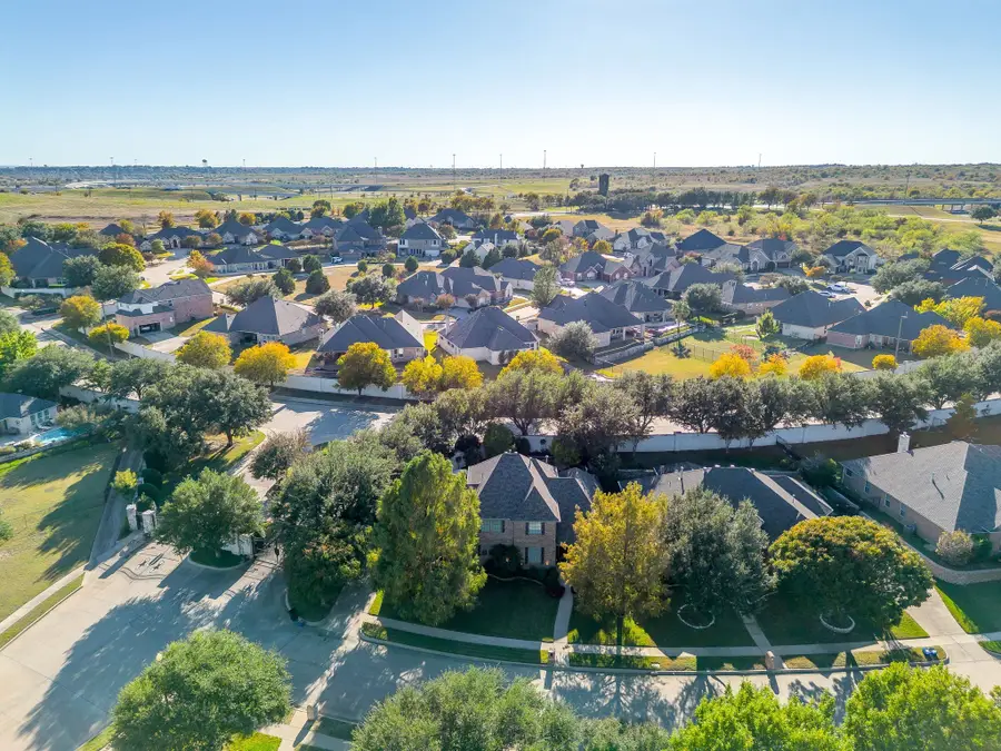 8963 Little Reata Trail, Benbrook, TX 76126 - Image #2