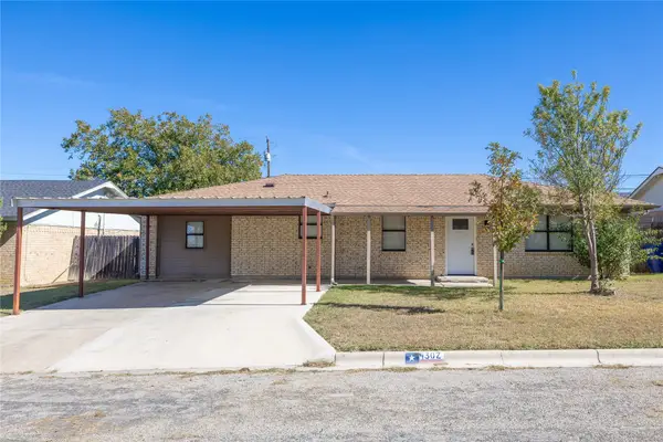 4302 Brookdale Drive, Brownwood, TX 76801