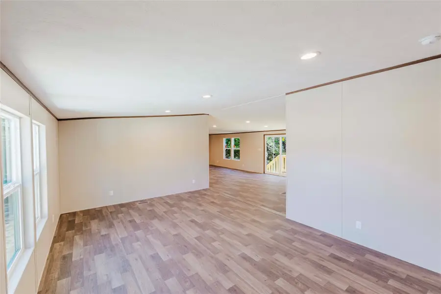 424 Brazos Mountain Drive, Weatherford, TX 76087 - Image #3