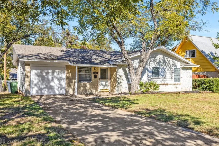 1723 Foster Drive, Arlington, TX 76012 - Image #2