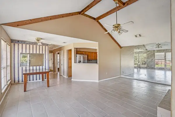 2423 Summer Place Drive, Arlington, TX 76014