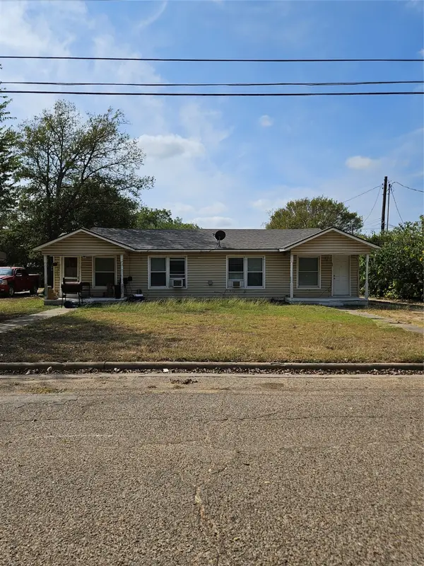 322 N Lakeview Drive, Lacy Lakeview, TX 76705