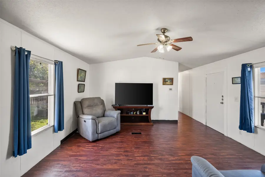 803 Evening Drive, Arlington, TX 76001 - Image #2