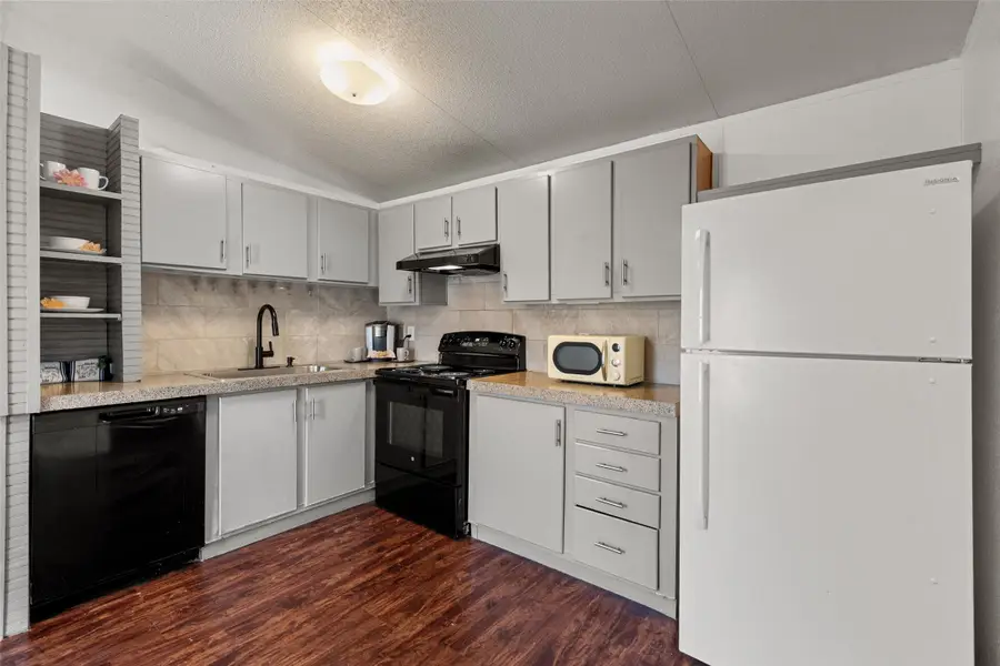 803 Evening Drive, Arlington, TX 76001 - Image #3