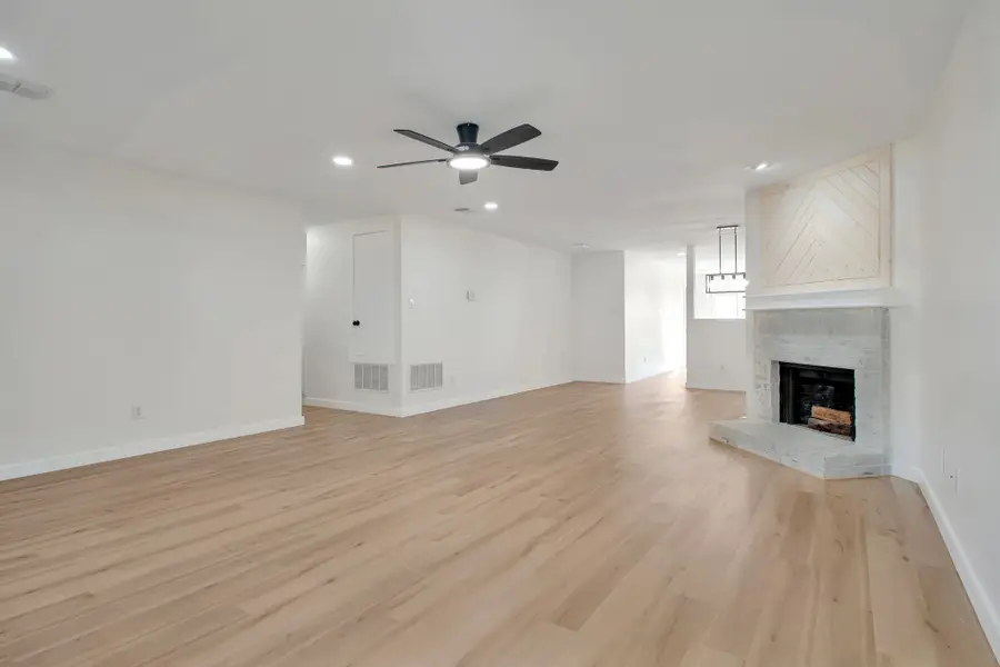 2260 White Oak Drive, Little Elm, TX 75068 - Image #3