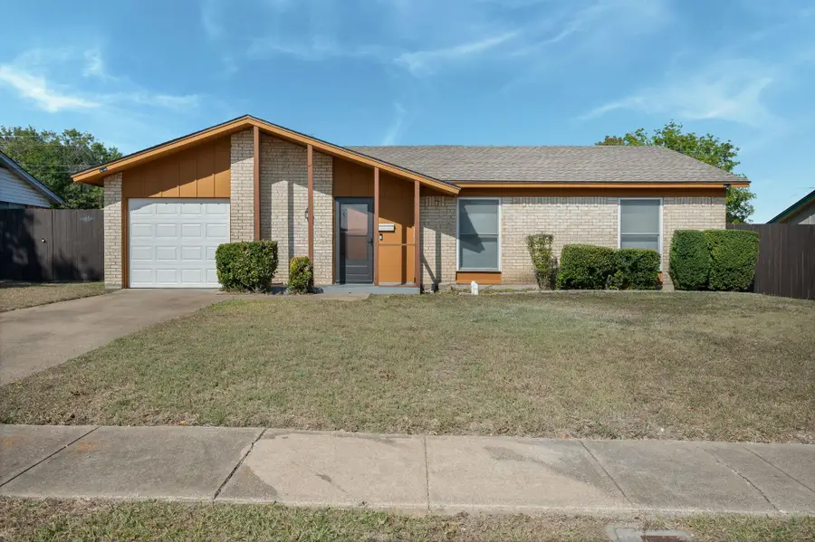 507 Katherine Court, Duncanville, TX 75137 - Image #2