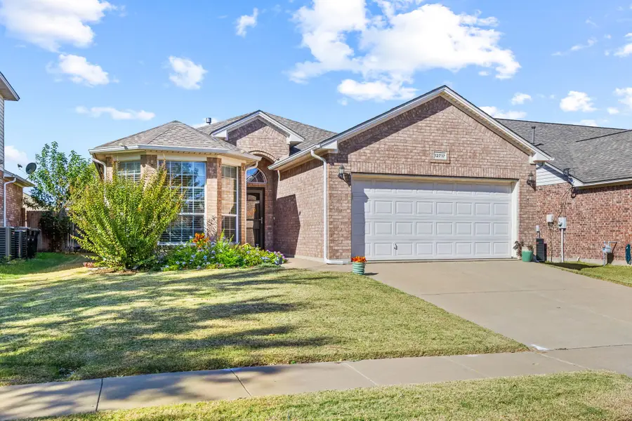 12717 Hannahsville Lane, Fort Worth, TX 76244 - Image #2