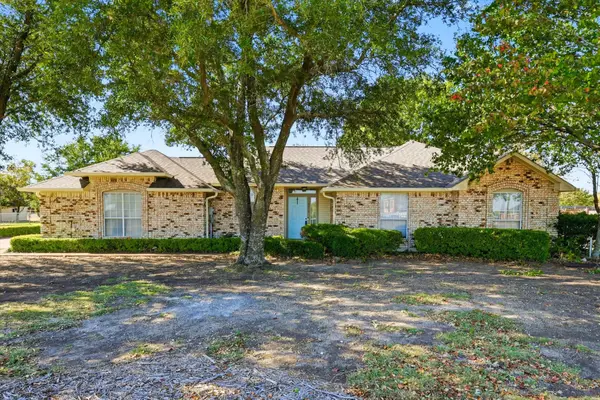 3910 Ovilla Road, Red Oak, TX 75154