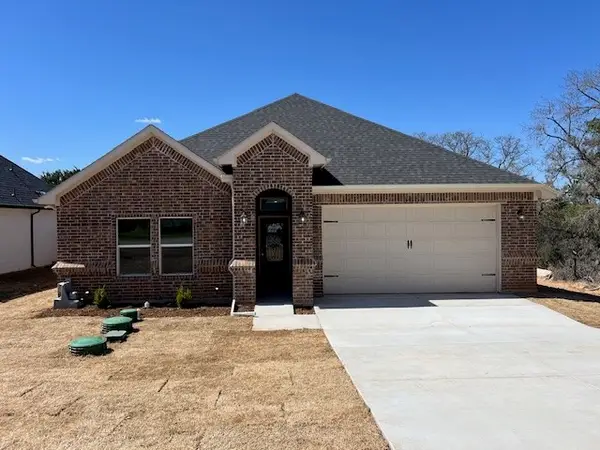 3003 Steepleridge Circle, Granbury, TX 76048
