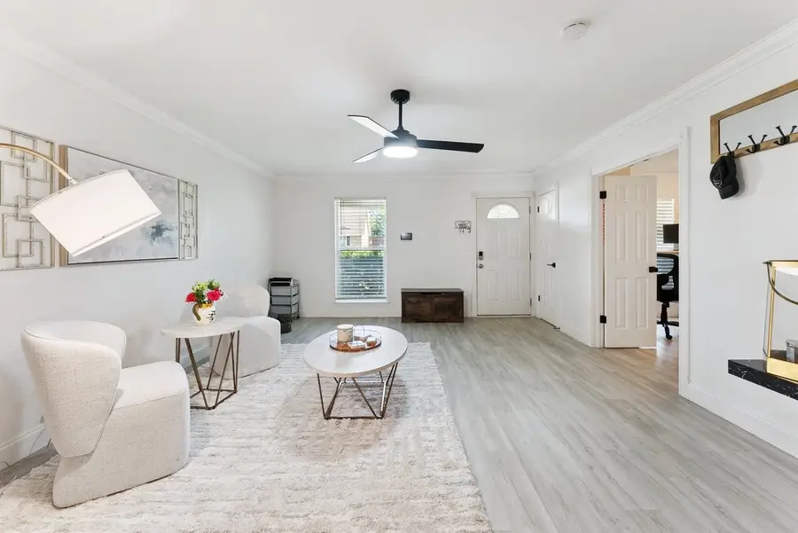 7920 Donegal Lane, North Richland Hills, TX 76180 - Image #2