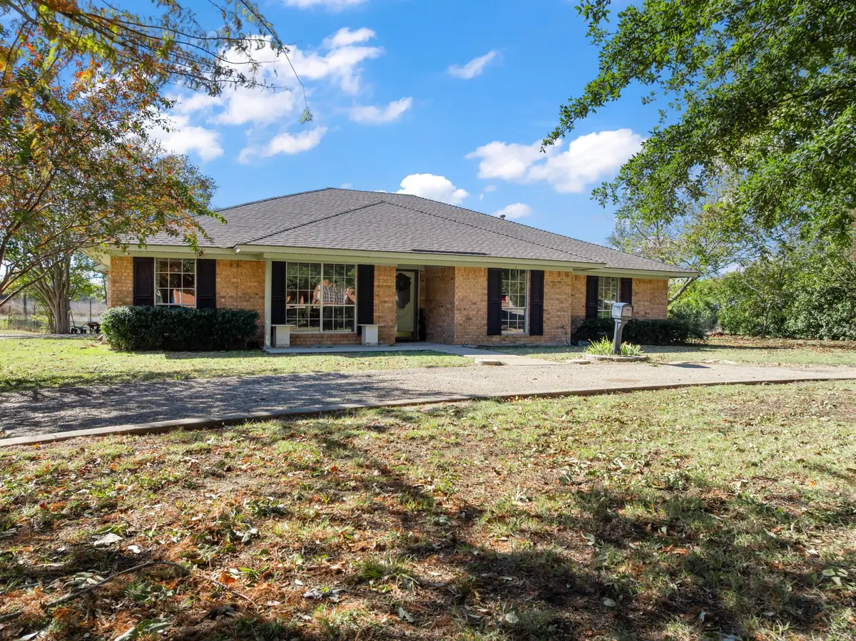 616 S Files Street, Itasca, TX 76055 - Image #1