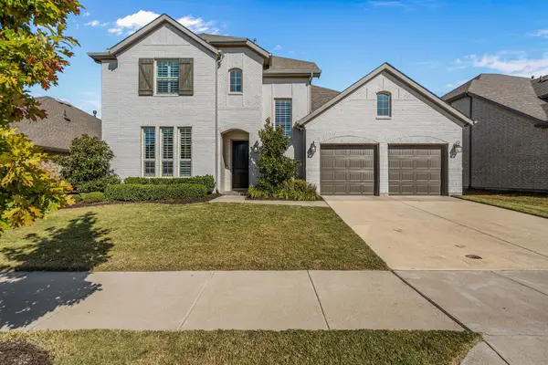 7529 Pondview Lane, Fort Worth, TX 76123