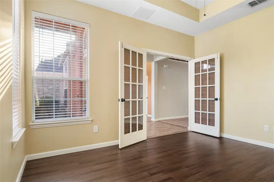 748 Summit Ridge, Lewisville, TX 75077 - Image #3