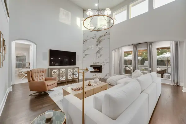 615 Caveson Drive, Frisco, TX 75034