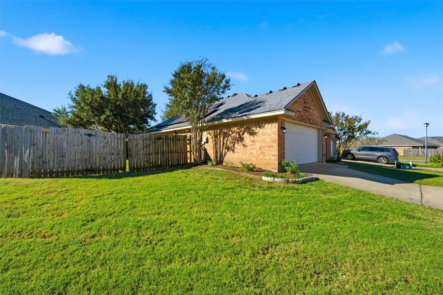 10124 Colony Drive, Waco, TX 76708 - Image #2
