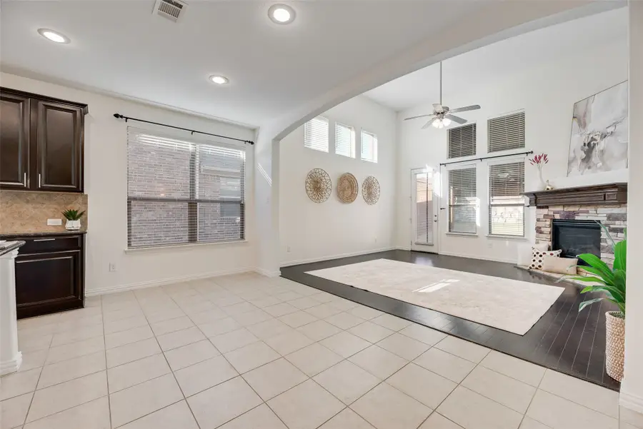 1020 Chickasaw Drive, Carrollton, TX 75010 - Image #3