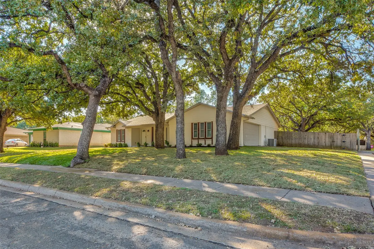 6737 Bartay Drive, North Richland Hills, TX 76182 - Image #1