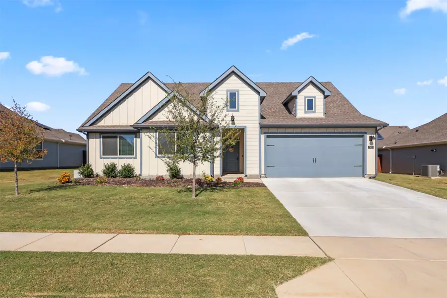 742 Buttercup Drive, Pilot Point, TX 76258 - Image #2