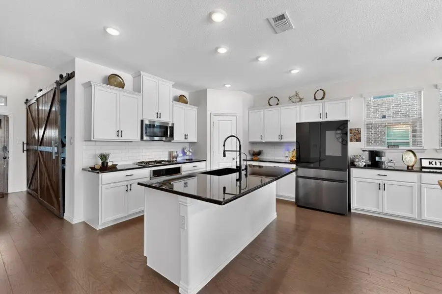 2918 Grand Lookout Lane, Arlington, TX 76001 - Image #2