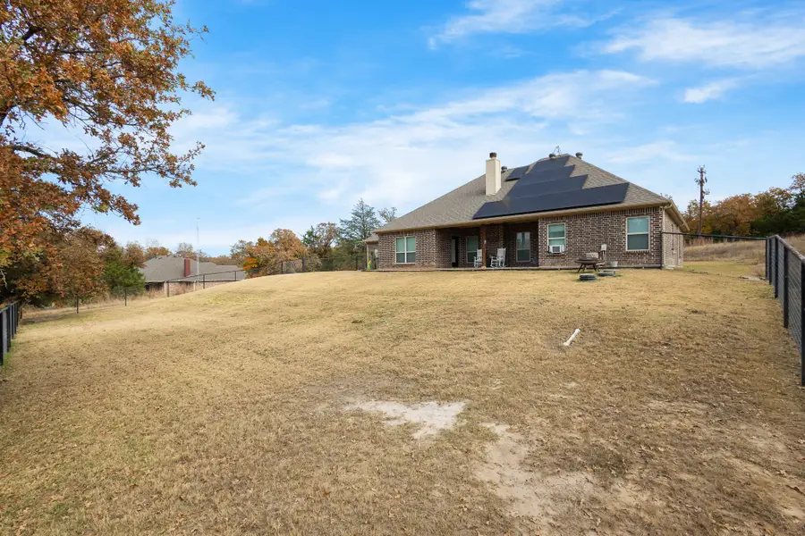 1552 County Road 2395, Alvord, TX 76225 - Image #3