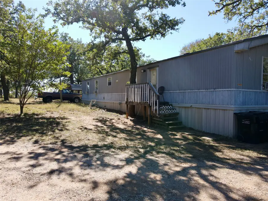 251 Tumbleweed Court, Millsap, TX 76066 - Image #3