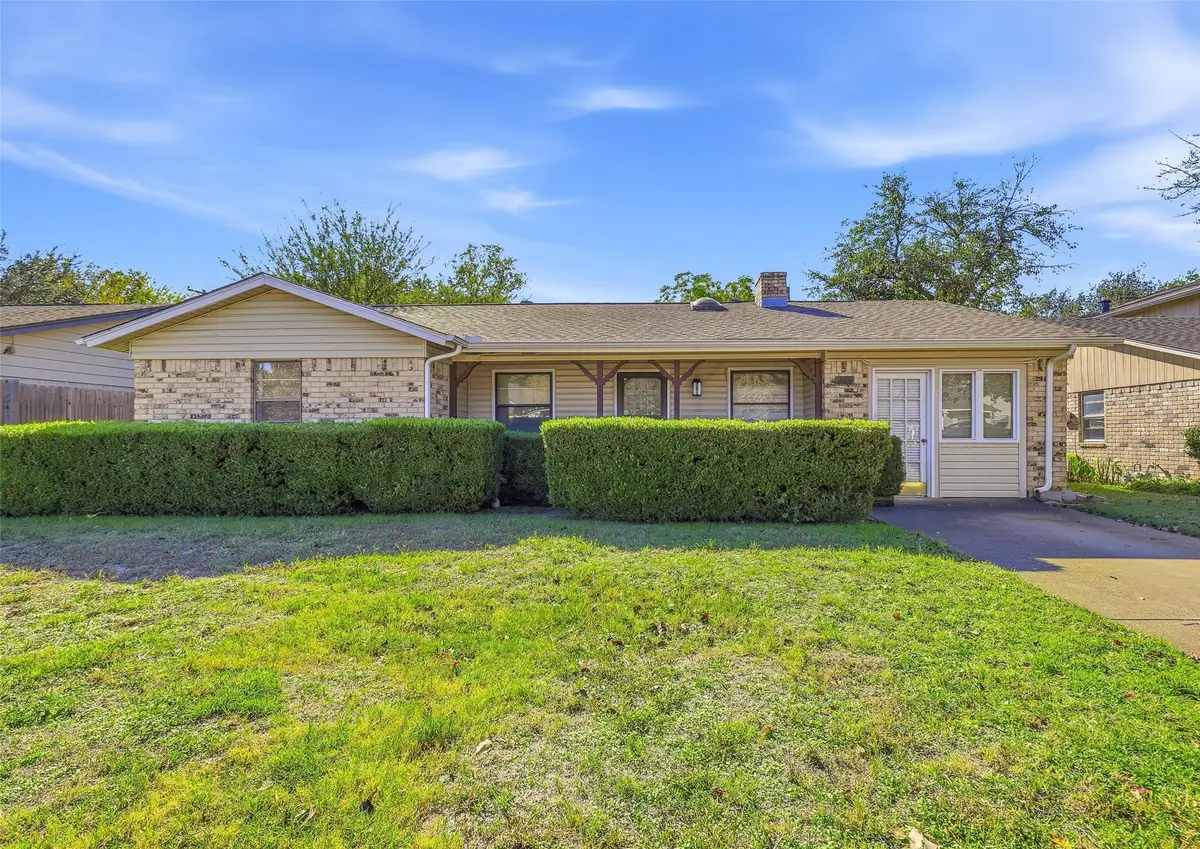 2320 Meadow Crest, Irving, TX 75060 - Image #1