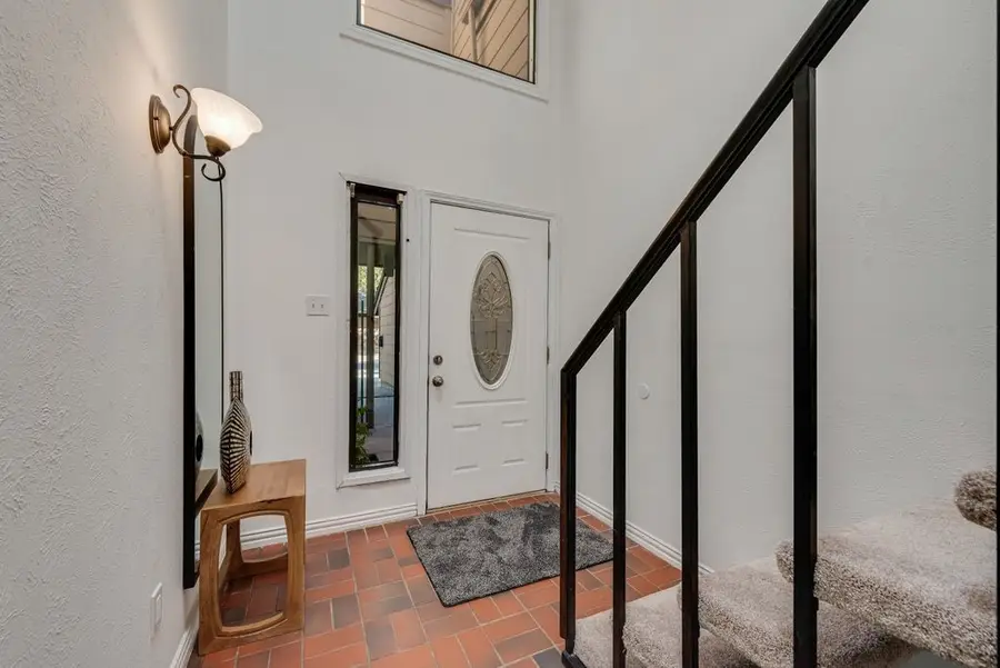 3211 Whispering Oak, Farmers Branch, TX 75234 - Image #2