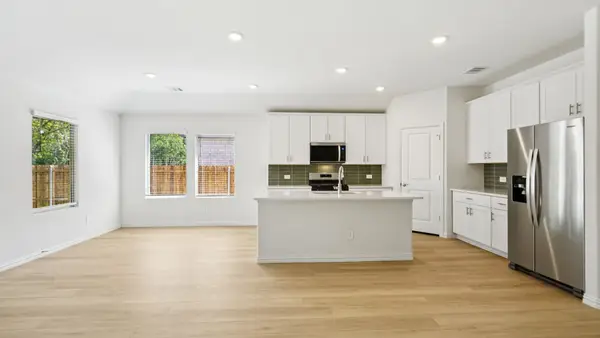 710 Edgehurst Drive, Princeton, TX 75071