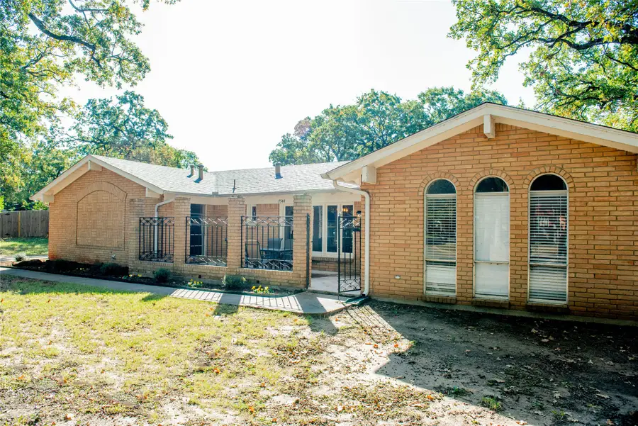 7544 Monterrey Drive, Fort Worth, TX 76112 - Image #3