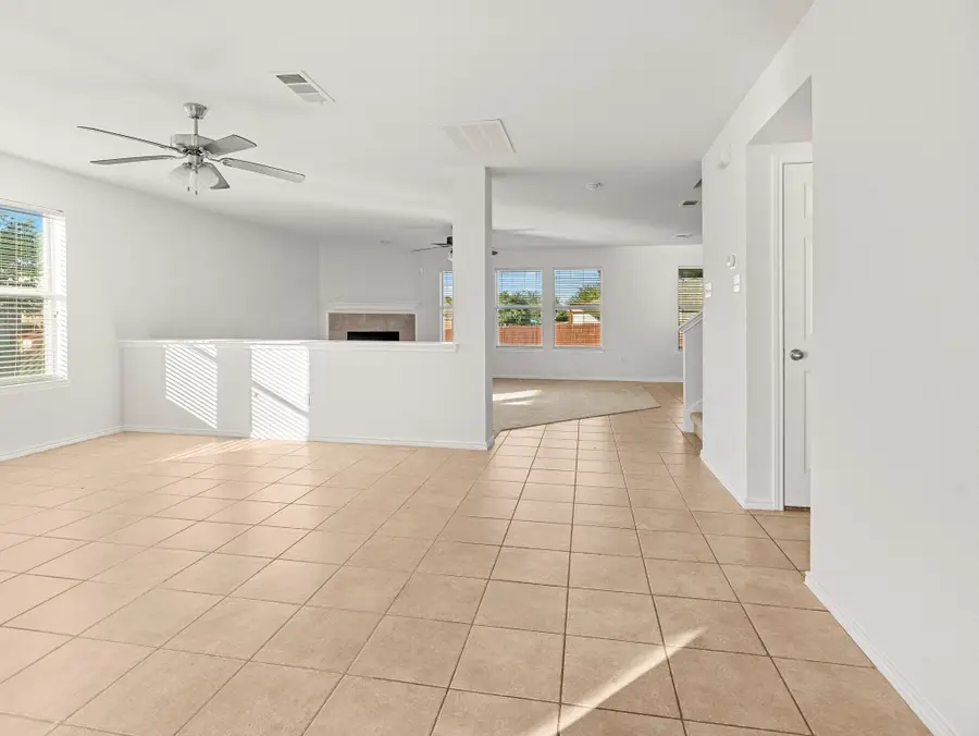 4301 Latigo Circle, Fort Worth, TX 76244 - Image #2