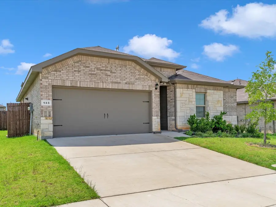 133 Hollytree Lane, Boyd, TX 76023 - Image #2