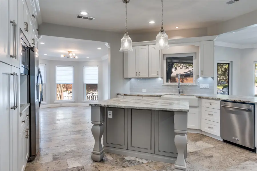 7221 Briarnoll Drive, Dallas, TX 75252 - Image #3