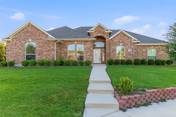 1357 Lake Grove Lane, DeSoto, TX 75115
