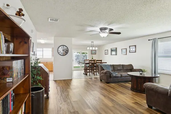 536 Del Mar Drive, Ponder, TX 76259