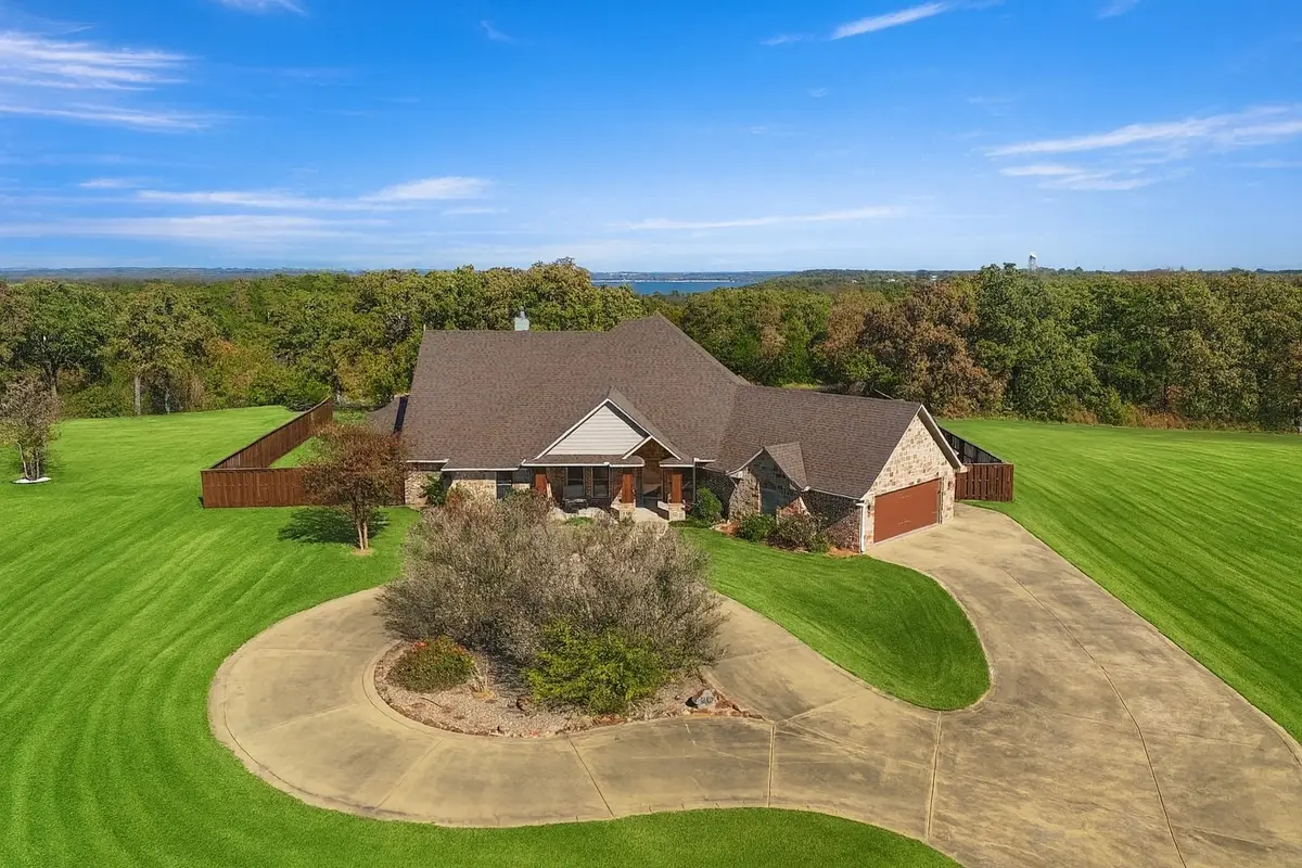 168 Texoma Bluffs Circle, Gordonville, TX 76245 - Image #1