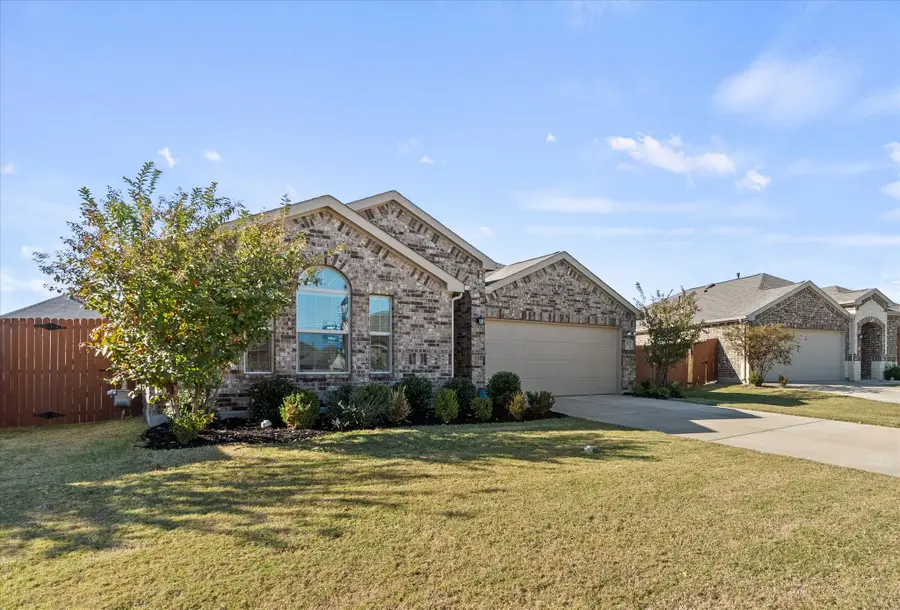 3923 Pioneer Drive, Forney, TX 75126 - Image #2