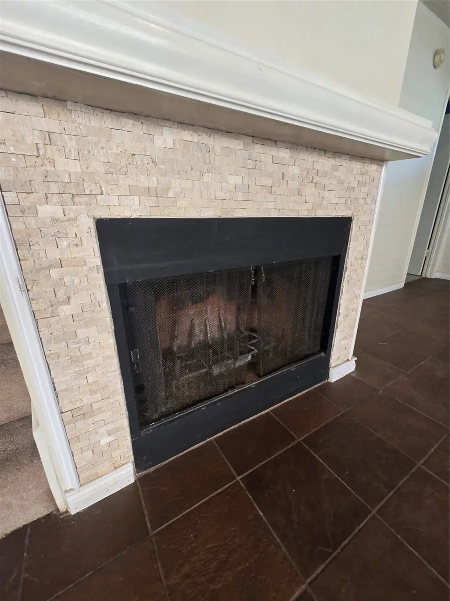 2924 Sunset Point Lane, Carrollton, TX 75007 - Image #3